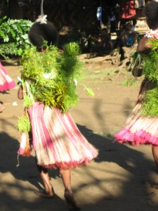 Tariak waering bark fibre skirt (naie) - James Leach